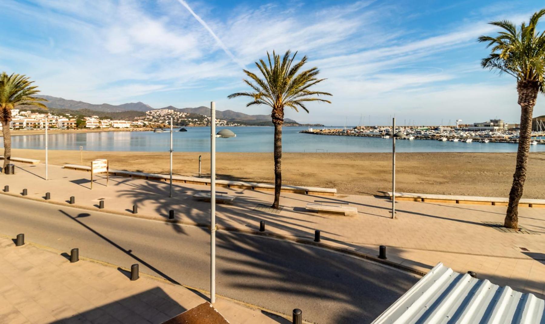 Port De Llançà 30 En Primera Línea De Mar Gerona
